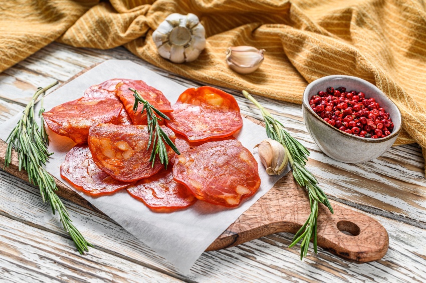 Chorizo ist die typische spanische Wurst Chorizo ist die typische spanische Wurst