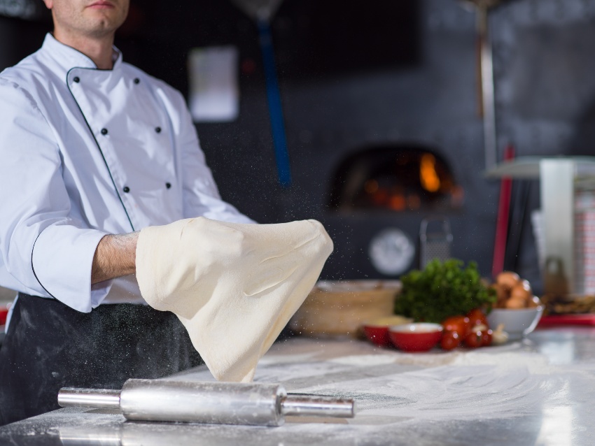 Profi Pizzabäcker
