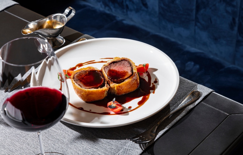Beef-Wellington-mit-Rotwein - Welcher Wein zu Rinderfilet?