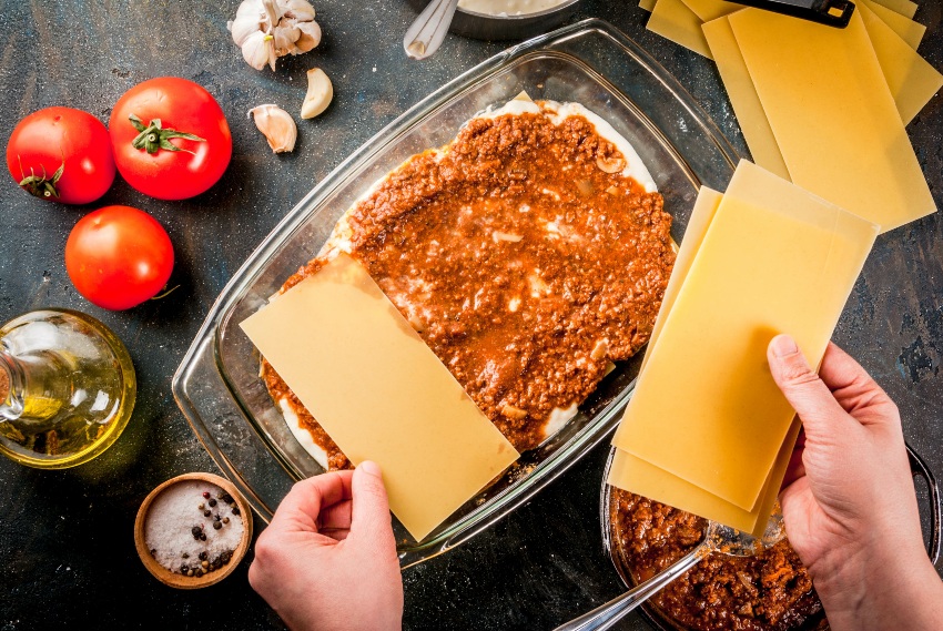 Lasagne Zubereitung mit Pastaplatten