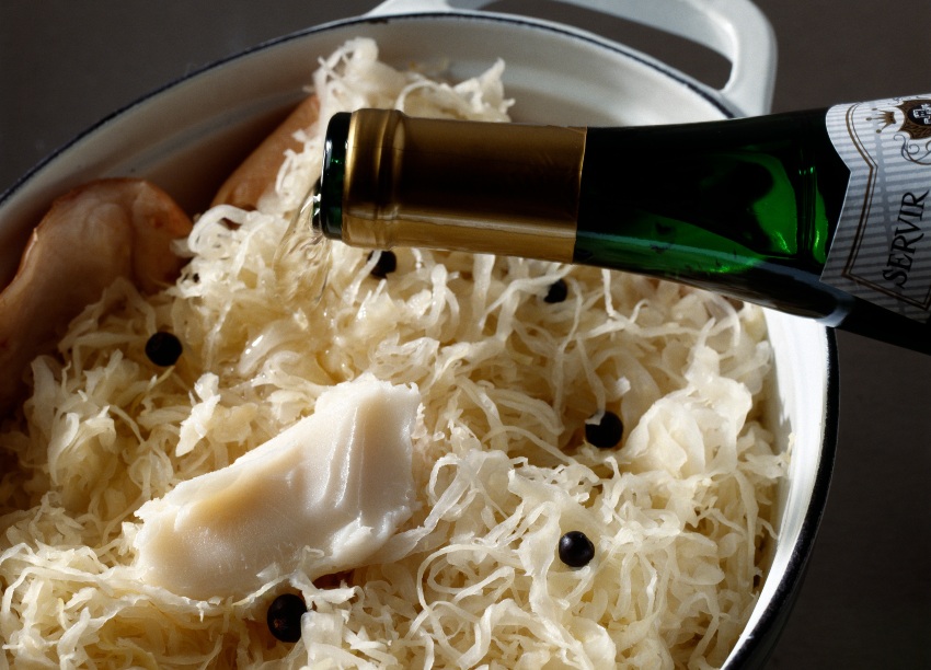 Weisswein-im-Sauerkraut - Wein zu Sauerkraut